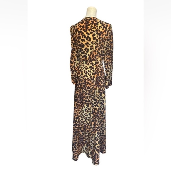 WE ARE LEONE LEOPARD PRINT SILK ROBE XS/S - Picture 5 of 12